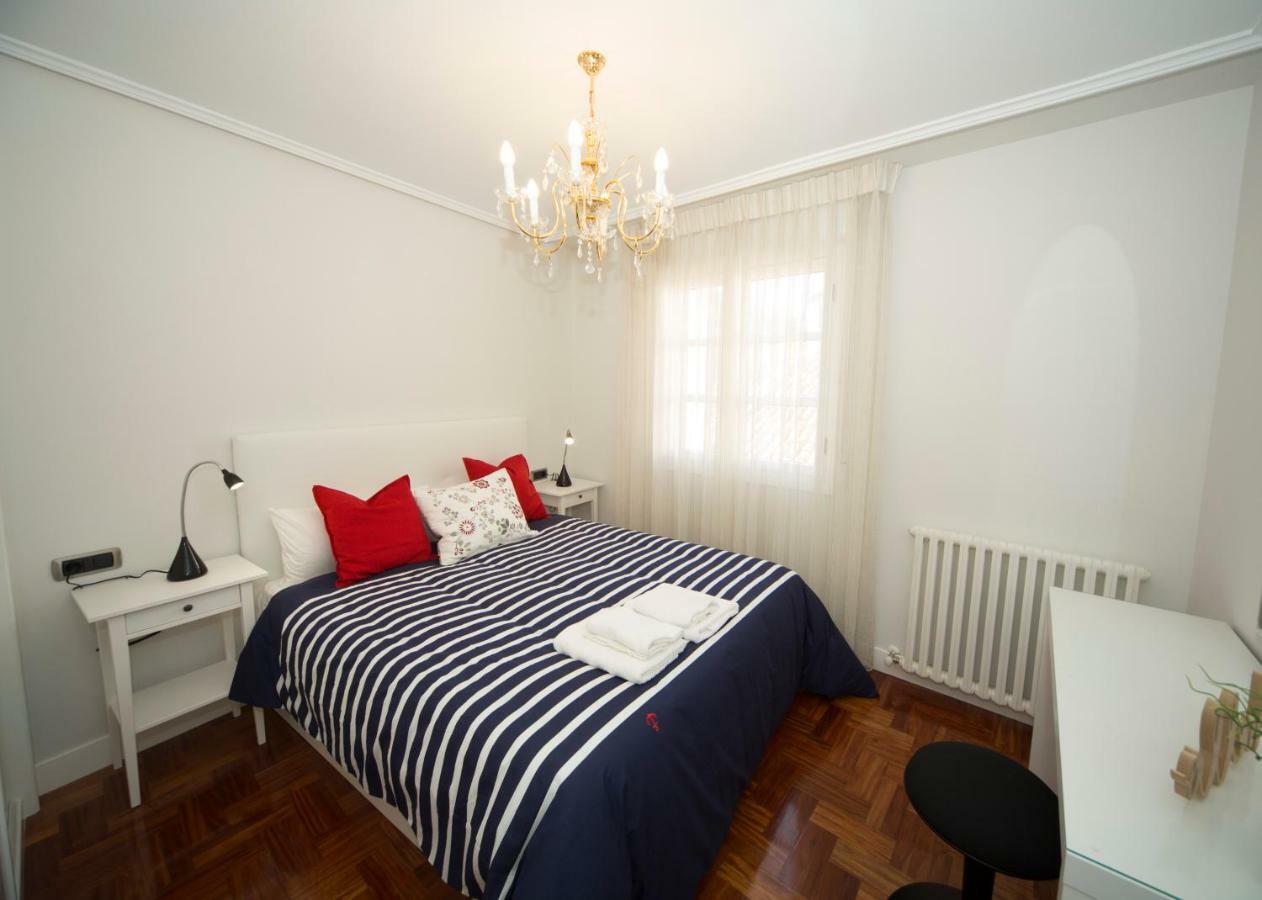 La Casa De Julia Puerto Playa Apartment Лекеитио Екстериор снимка